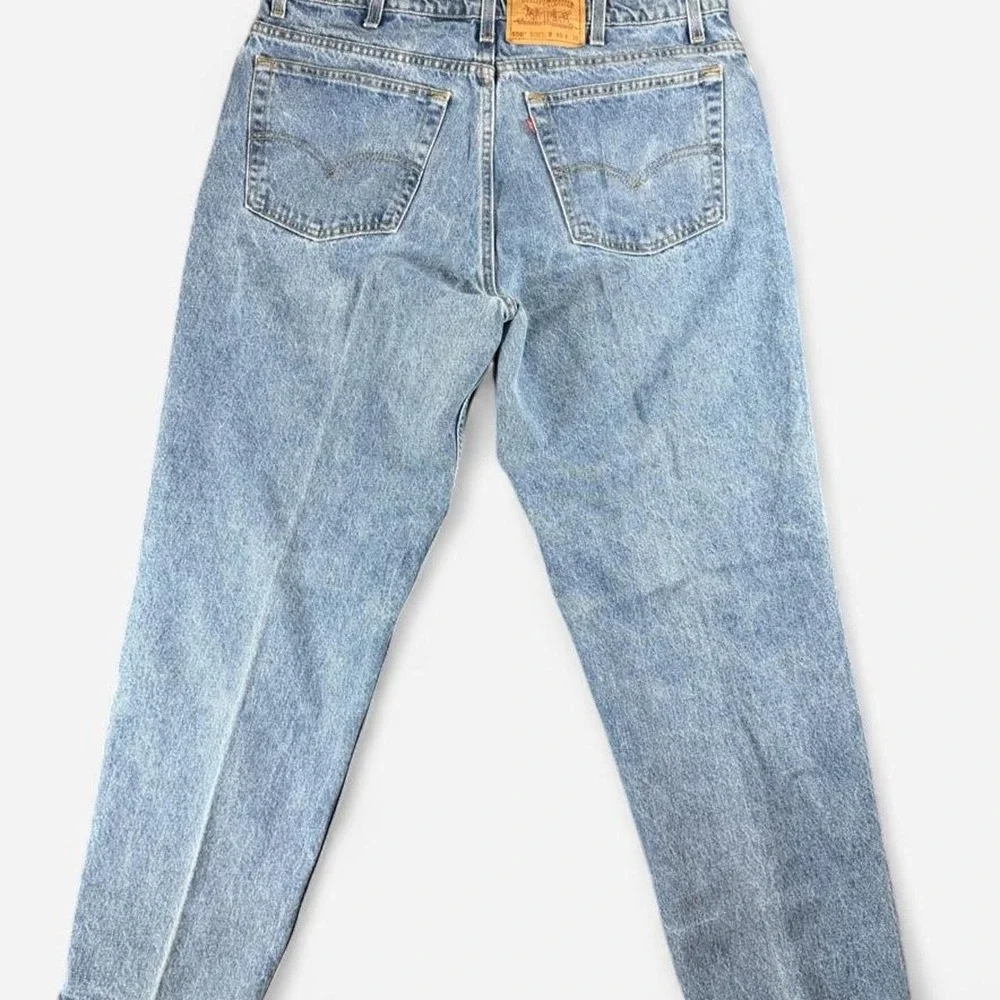 Vintage Levi 550 Relaxed Tapered Fit Light Wash Jeans USA 0896 Size 40x30